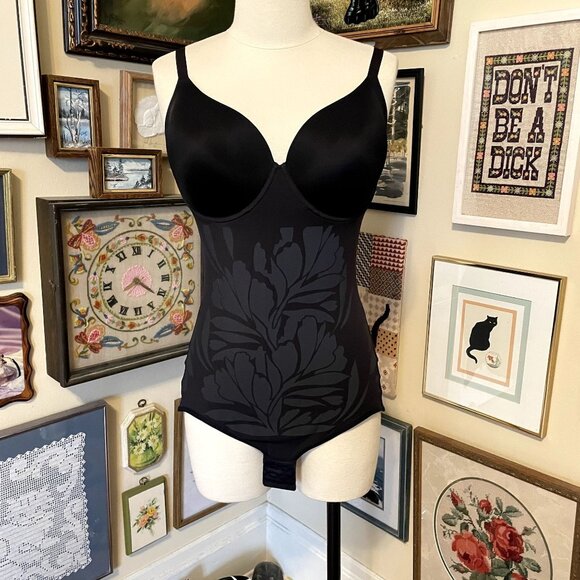 Maidenform Black Stretch Shaping Bodysuit with Underwire and Convertible Straps - Picture 1 of 4